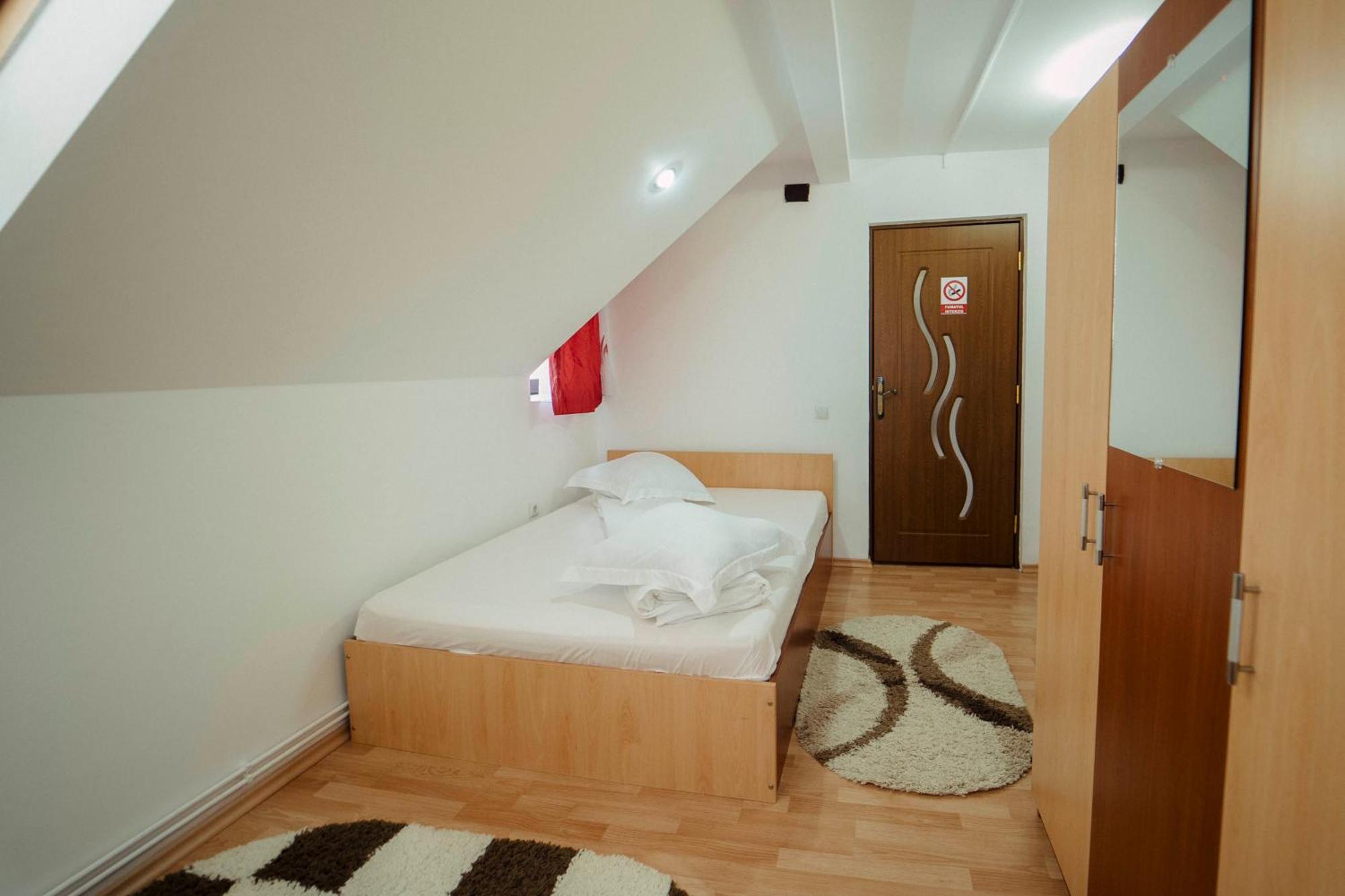 Casa Miruna Пояна Негри Екстериор снимка